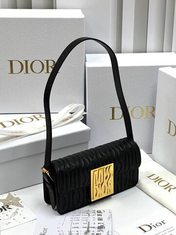 Сумка с клапаном Miss Dior черный