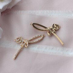 Подвеска Цветок розы с фианитами 42*16 мм, позолота, П958