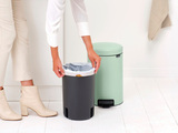 Мусорный бак newIcon с педалью 12 л, артикул 233906, производитель - Brabantia, фото 3