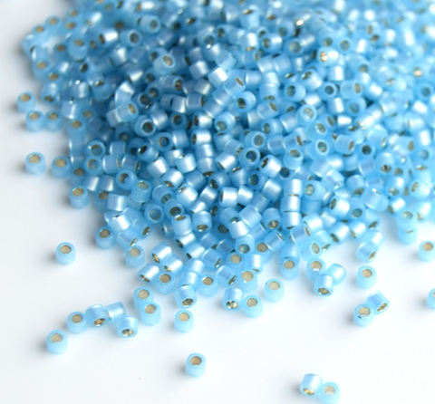 DBM-0628 Dyed Aqua Silver Lined Alabaster