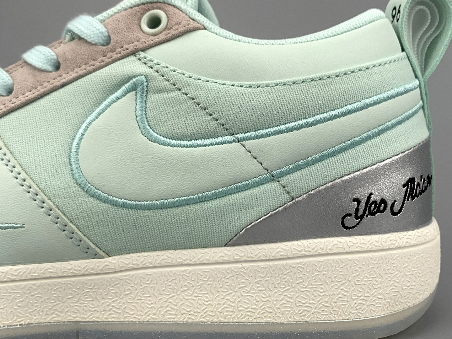 Dbook air force 1 on sale