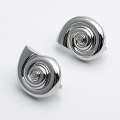 Ювелирные швензы Аммонит с родиевым покрытием, размер 16*12 мм, цена за пару