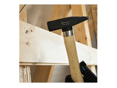 Молоток слесарный КОБАЛЬТ 200 гр., деревянная рукоятка из ясеня, резиновая защита рукотяки (919-327)