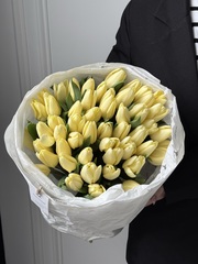 Букет из 51 лимонного тюльпана- L доступен к заказу с 3.03.2026