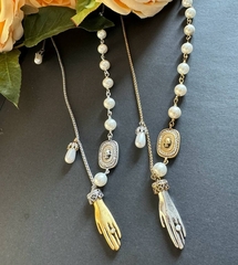 Колье Alexander McQueen с подвеской рука