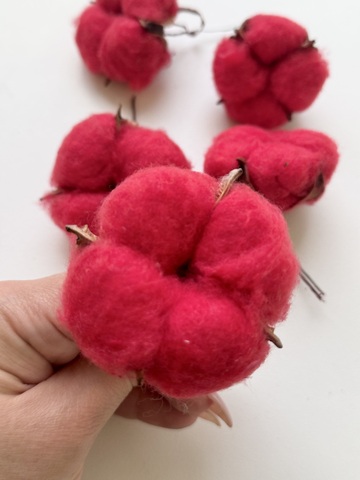 Хлопок Красный с натуральными волокнами на проволке (цена за 1 шт)