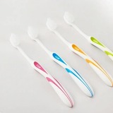 Зубная щетка CLIO