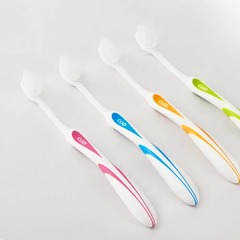 Зубная щетка CLIO