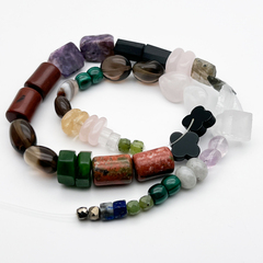 Натуральные камни микс, размер около 4-14 мм, цена за нить 38 см (24 пары бусин)