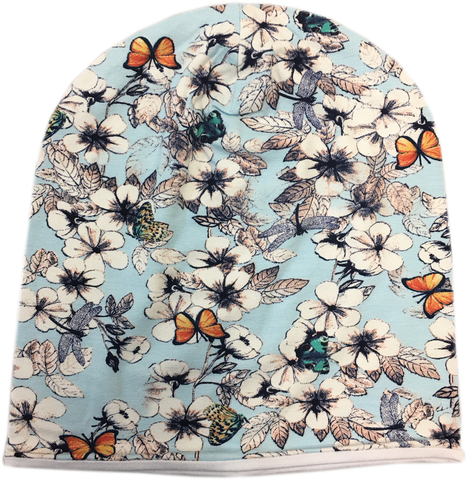 Удлиненная шапочка бини из вискозного трикотажа с цветами, бабочками и стрекозами на светло-голубом фоне.