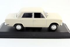 Polski Fiat 125P white 1:43 DeAgostini Masini de legenda #27