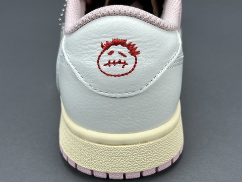 Travis Scott x Air Jordan 1 Low 'Sail/Shy Pink' 