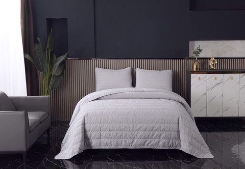 Покрывало 230х250 и 2 наволочки 50х70 Sofi De MarkO Надин серое