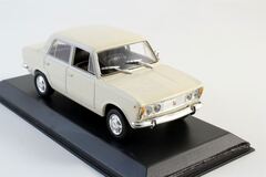 Polski Fiat 125P white 1:43 DeAgostini Masini de legenda #27