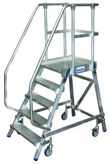 Лестница - платформа 5 ступ. (820150)