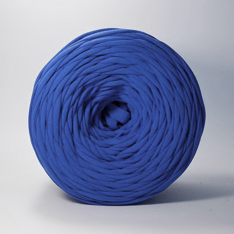 Пряжа синяя шерсть. Пряжа Фонсека. Синяя пряжа. Синие нитки для вязания. Темно синяя пряжа для вязания.