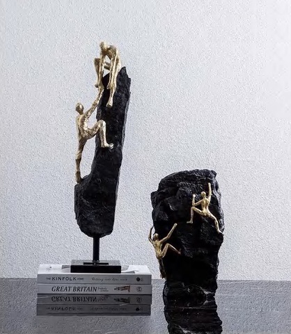 Статуэтка Golden Climbing Decoration B