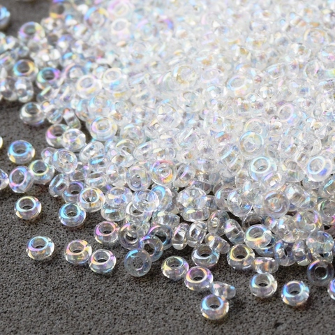 Toho Demi Round 8/0 цвет 0161 прозрачный перламутровый