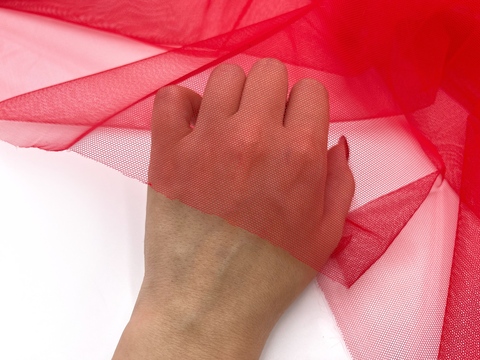 Бюстовая сетка неэластичная красная (цв. 100), Lauma