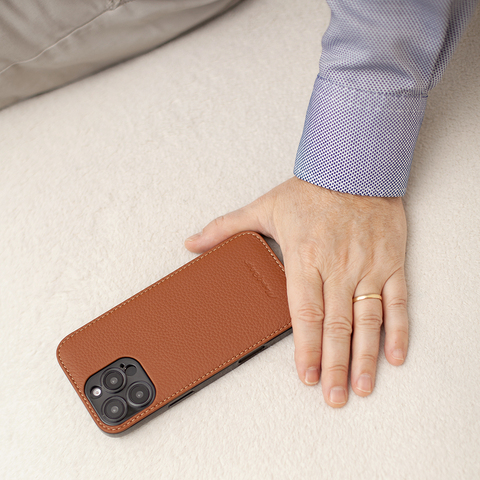 Чехол-накладка для iPhone 16 Pro из кожи теленка, цвета карамель