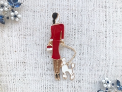 Брошь "Дама с собачкой", р. 8х2,8 см