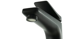 Смеситель для раковины Lemark Bronx  - LM3709BL