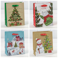 
          Пакет подарочный 12 х 15 х 6.7 см Набор 4 шт "Микс" (Микс)