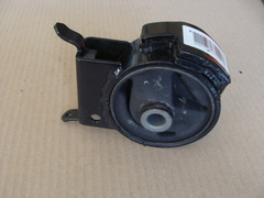 подушка двигателя левая  Geely MK  1016000634