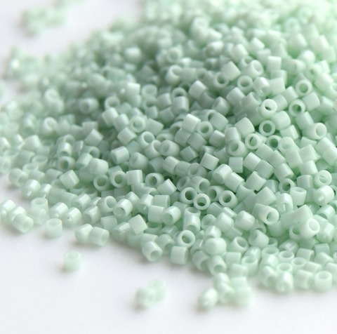 DB-1496 Opaque Light Mint