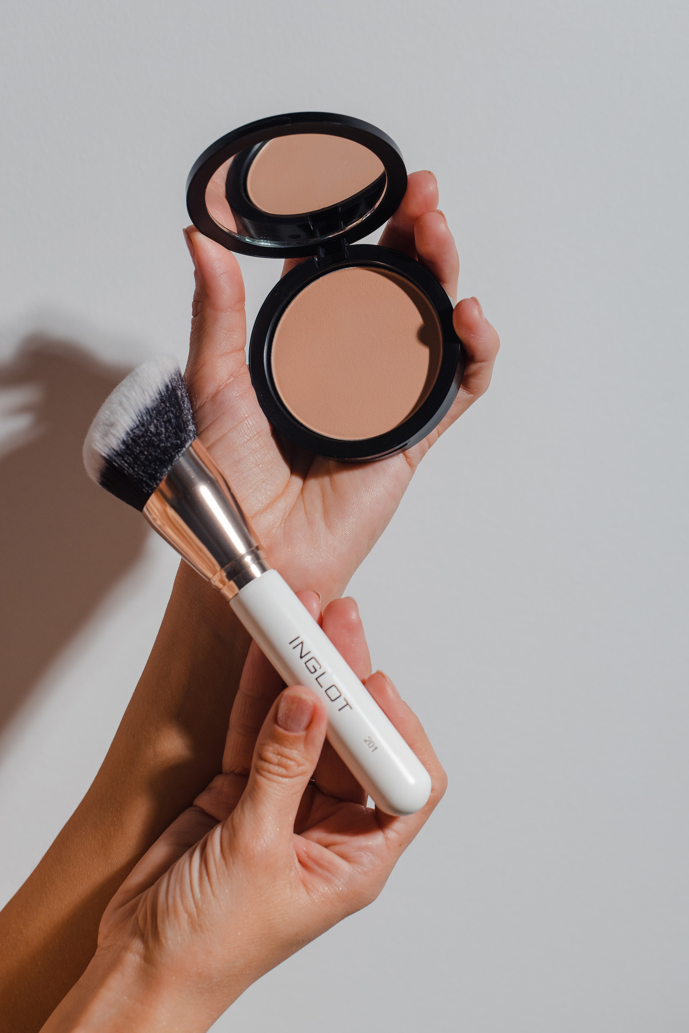 Компактная пудра для лица Freedom System HD Pressed Powder Round от ...