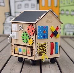 ЧикиБрики Развивающая игрушка Бизиборд 