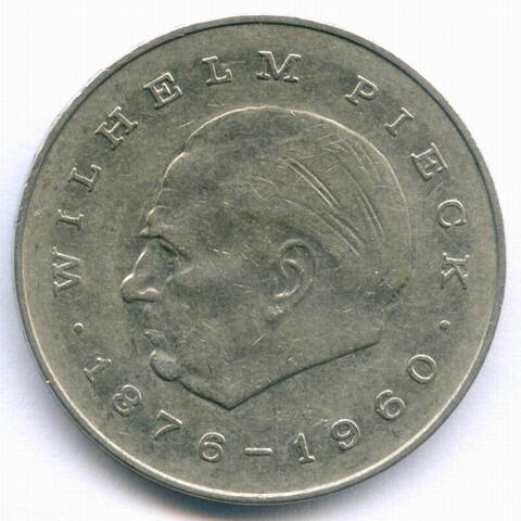 20 марок 1972 (A). Первый президент ГДР - Вильгельм Пик. Германия-ГДР. Диаметр 33 мм, медно-никель XF