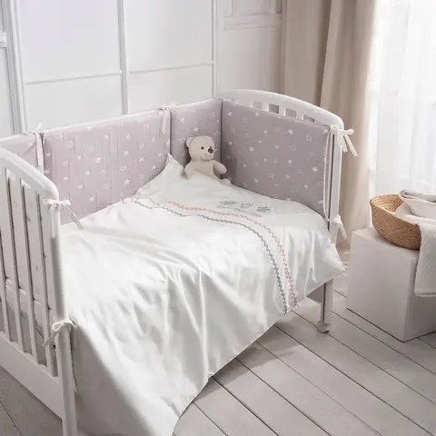 Комплект белья для классической кроватки Toys Звезды 6 предметов цвет айвори