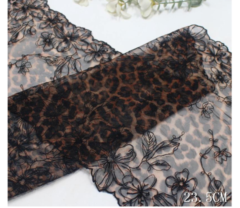 Вышивка на сетке телесная/лео 23 см