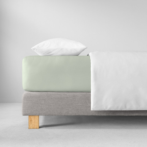 Простыня на резинке 200x200 Estella 565 verde светло-зеленая