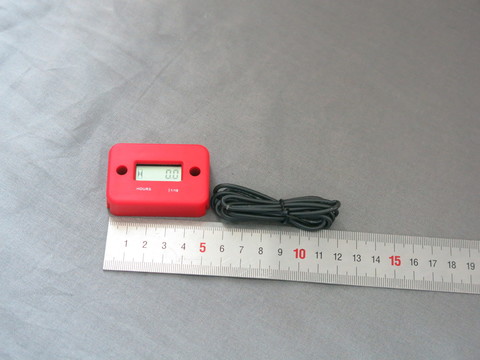 Счётчик моточасов красный