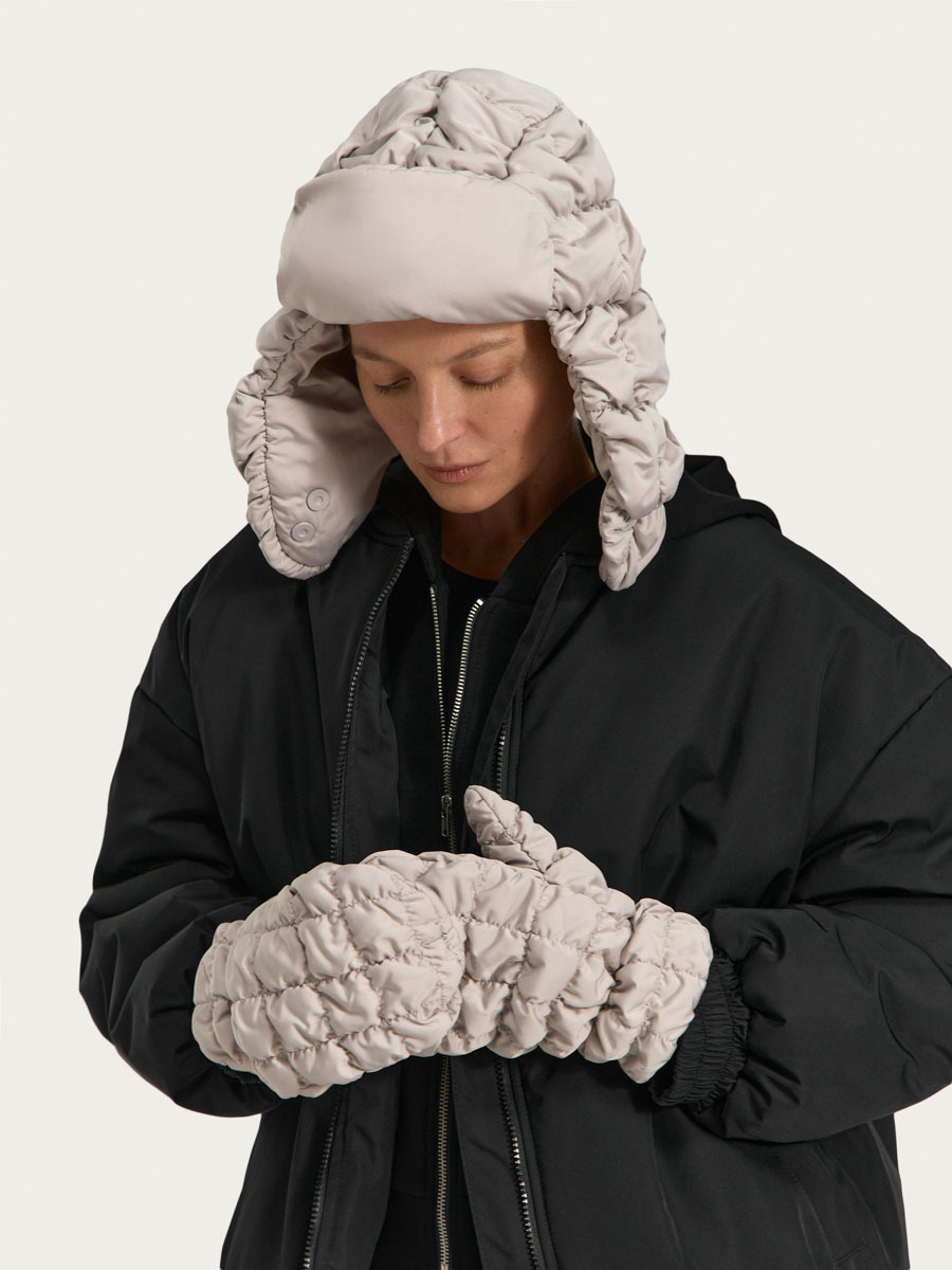 Loose fit long coat with tie belt