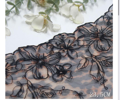 Вышивка на сетке телесная/лео 23 см