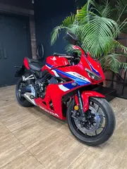 HONDA CBR650R E-Clutch