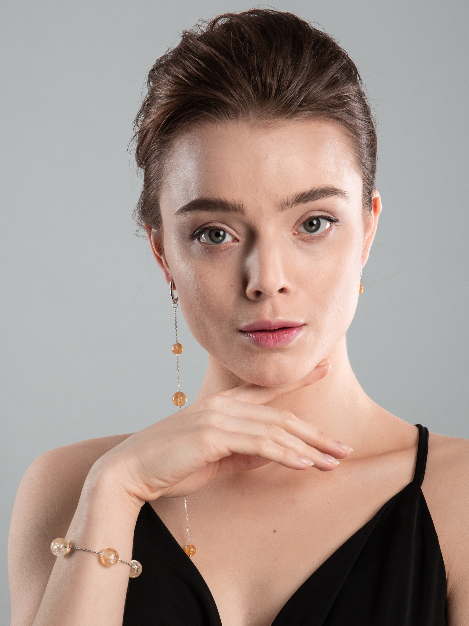 Серьги асимметричные из цитрина