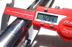 Перо вилки для Kawasaki KLZ 1000 Versys 1000 12-14 г.в., 43*560 мм