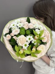 Авторский букет с фисташковыми орхидеями