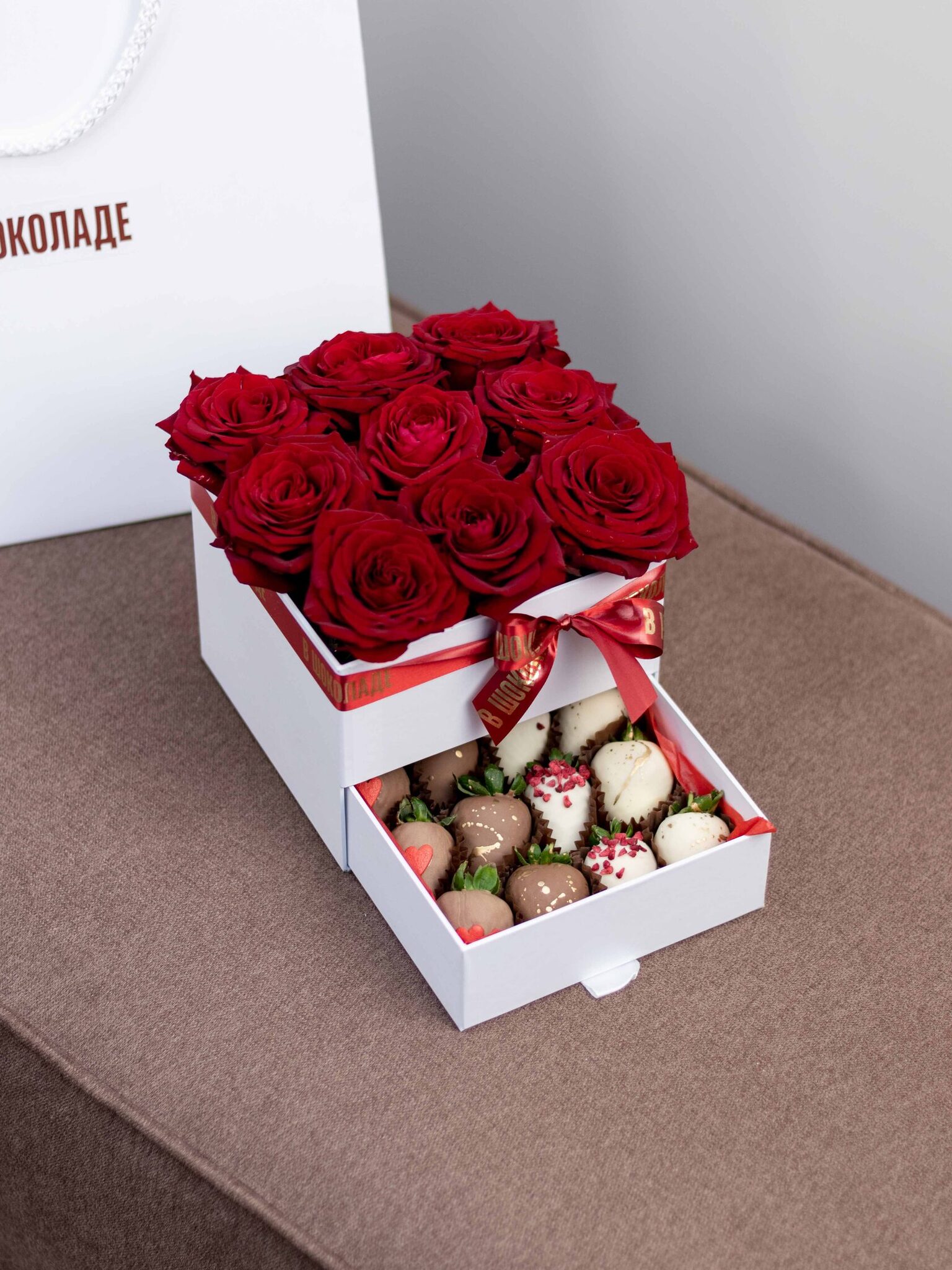 Шкатулка с розами Дела Сердечные