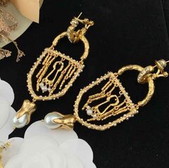 30325-sergi-dlinnye-padlock-style-by-schiaparelli