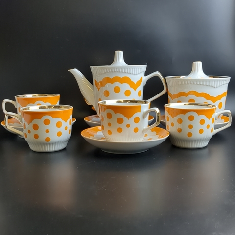 Чайный сервиз из 10 предметов, чайник заварочный, сахарница, 4 чайных пары, "Горох" Южно-Уральский ФЗ, фарфор, винтаж СССР 1970-1990 гг