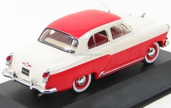 GAZ-M21 Volga white-red (new front grill) 1956 IST013 IST Models 1:43