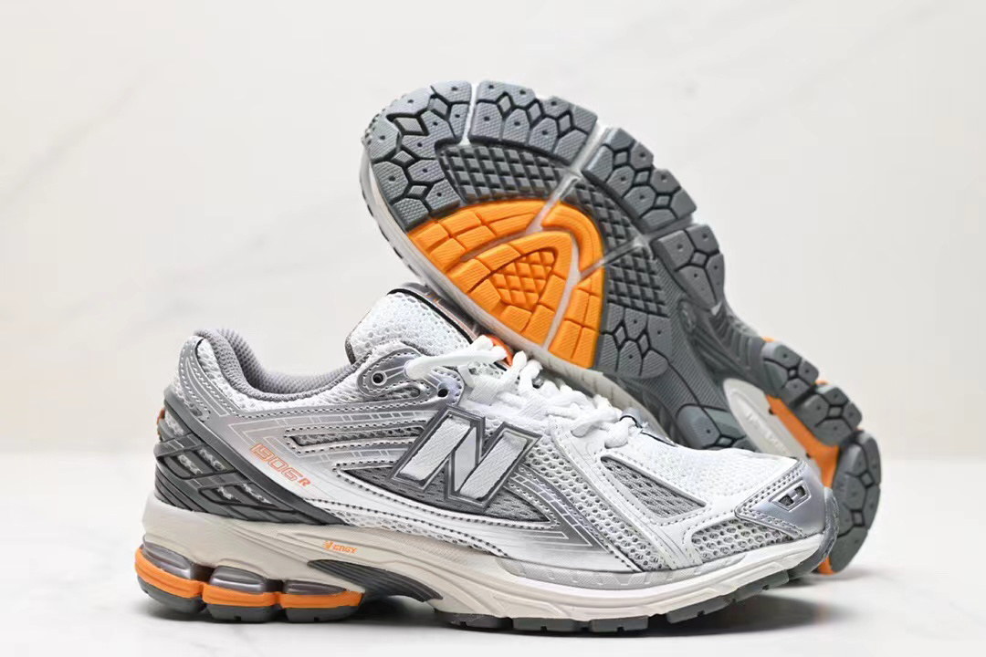 New Balance 1906. 30