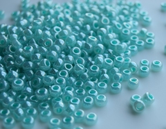 6/0 RR-0536 Ceylon aqua green