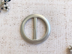 Пряжка, ш. 3,7 см, d 5,5 см