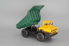 BELAZ-7522 mining truck yellow-green 1:43 Nash Avtoprom